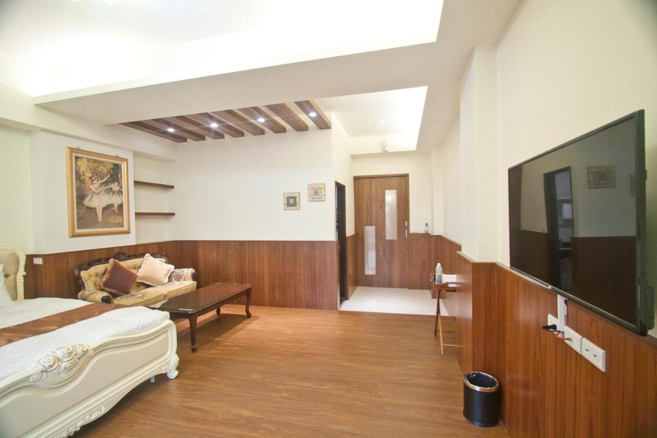 הואליין סיטי Mrs. Zhuang Homestay מראה חיצוני תמונה